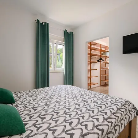 House Luka By Briskva * Krapan