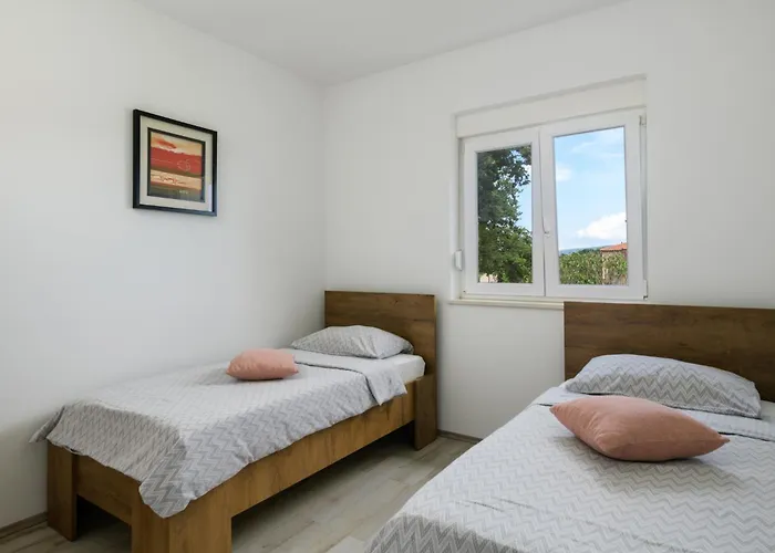 House Luka By Briskva Villa