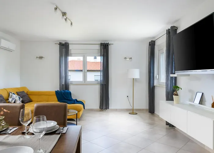 Villa House Luka By Briskva