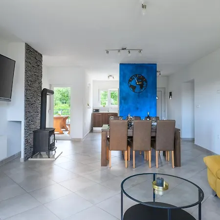 House Luka By Briskva