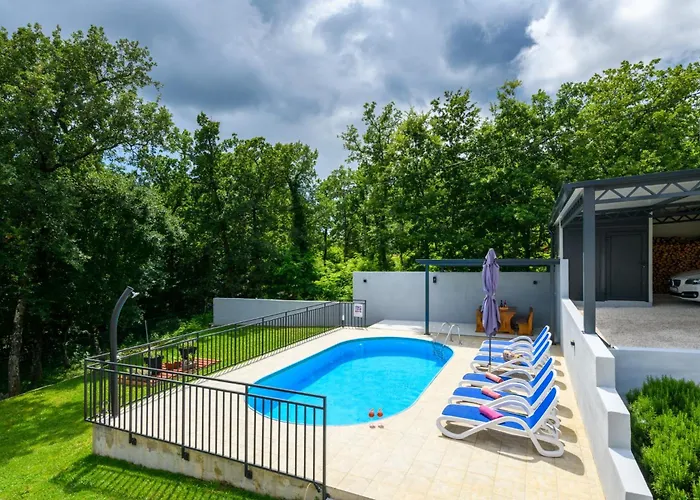 House Luka By Briskva Vila Krapan