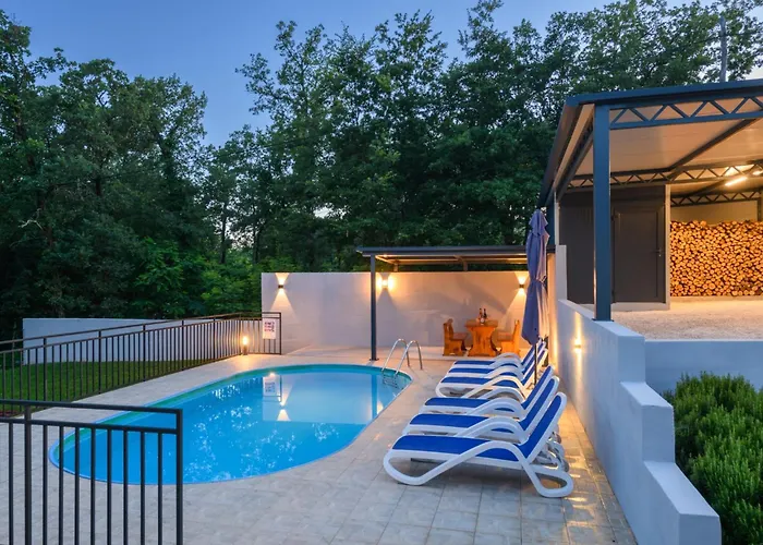 House Luka By Briskva Vila