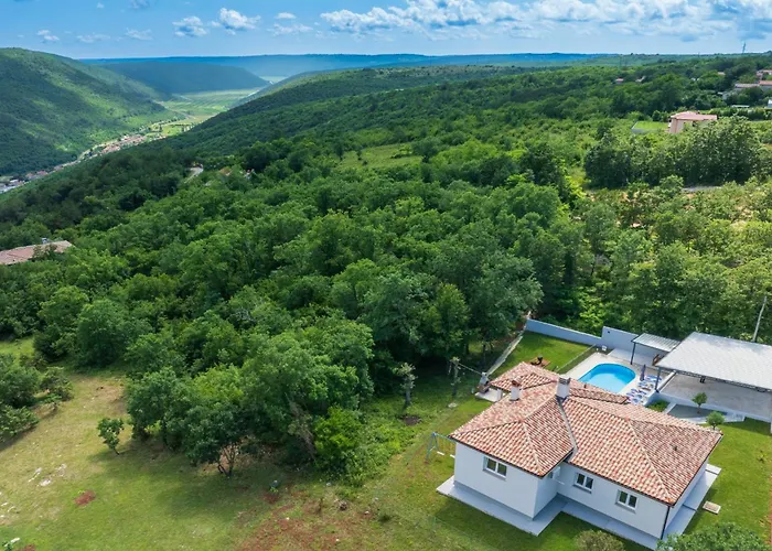 Vila House Luka By Briskva Krapan